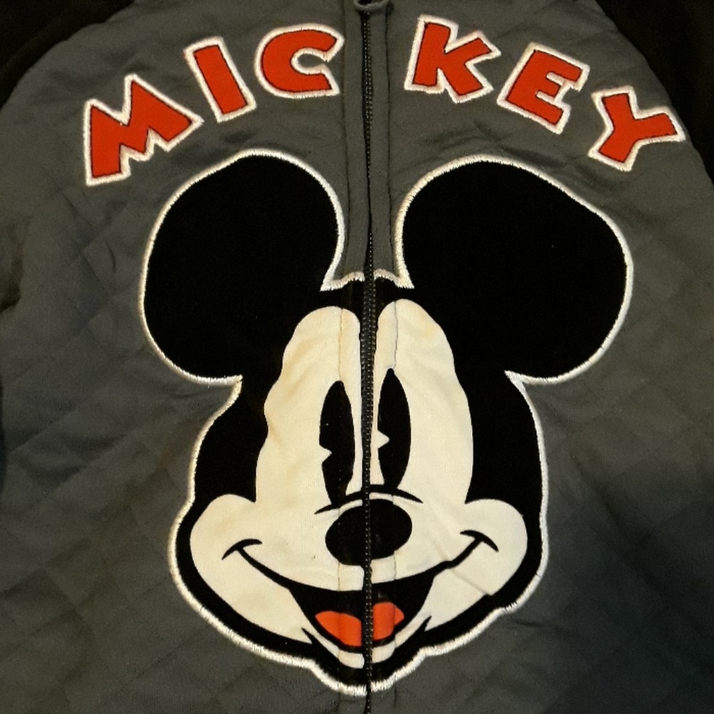 Mickey Mouse - Picture 3 of 5